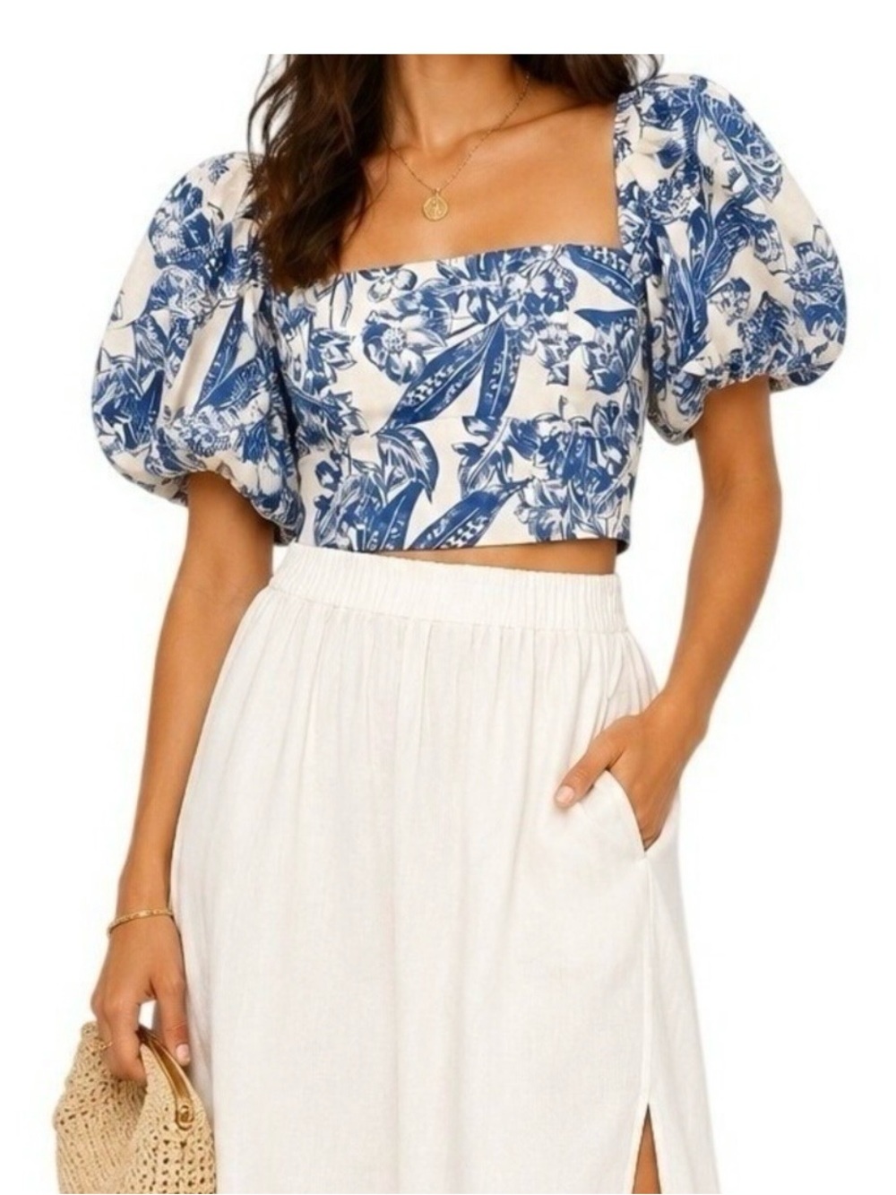 NWT Abercrombie & Fitch White and Navy Floral Puff Sleeve Crop Top- Small